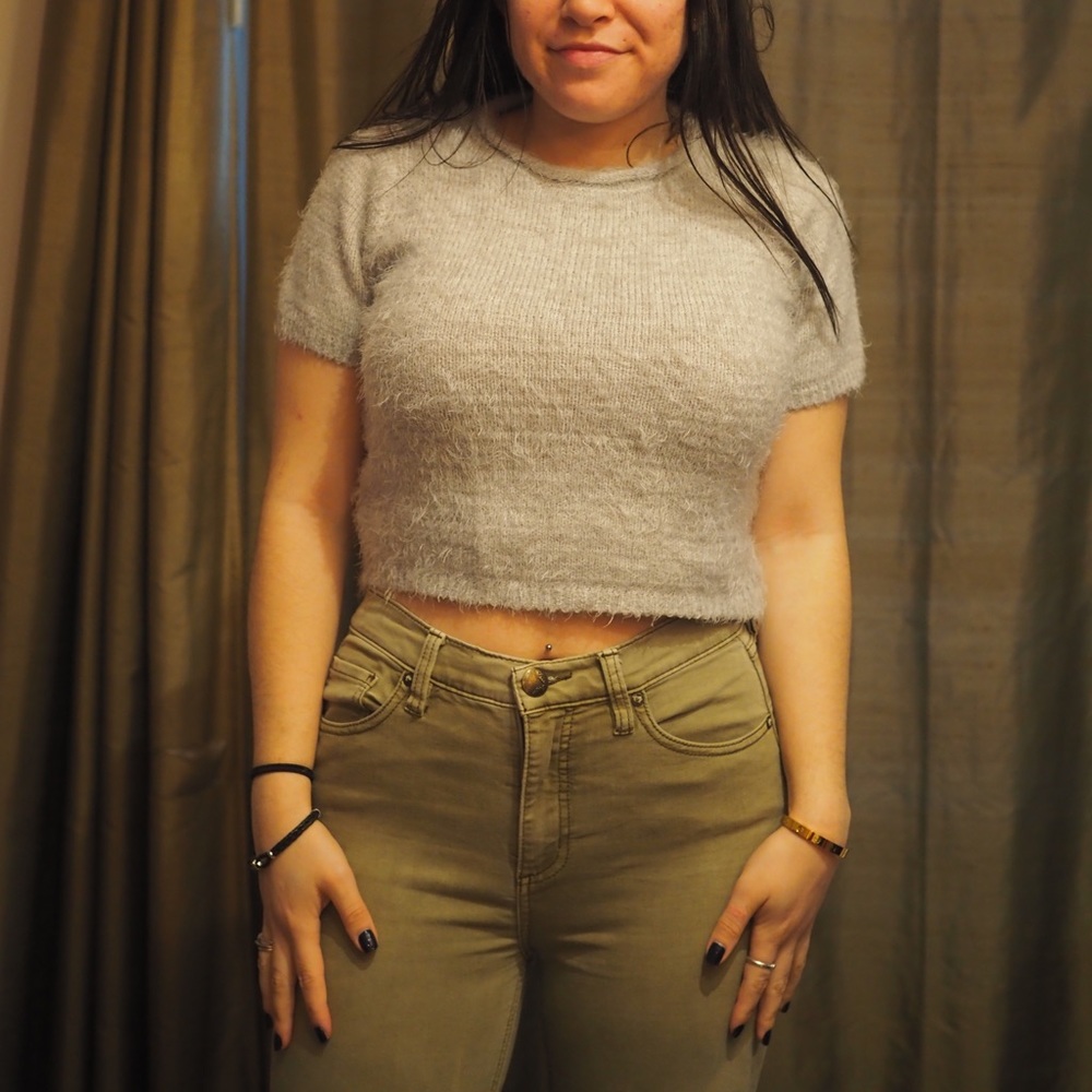 Fuzzy, sweater tee